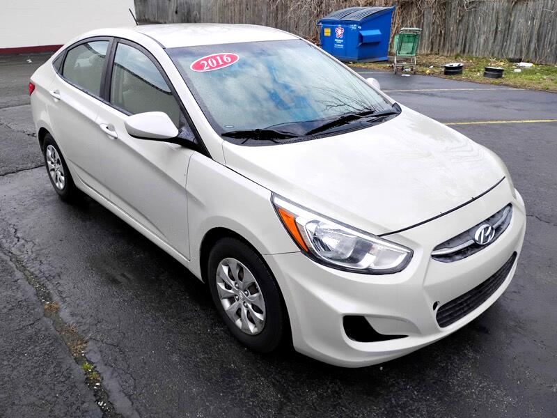 Hyundai Accent SE 4-Door 6A 2016