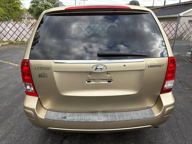 Hyundai Entourage GLS 2007