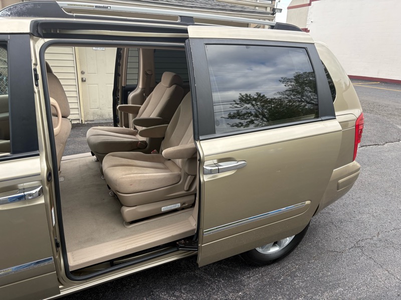 Hyundai Entourage GLS 2007