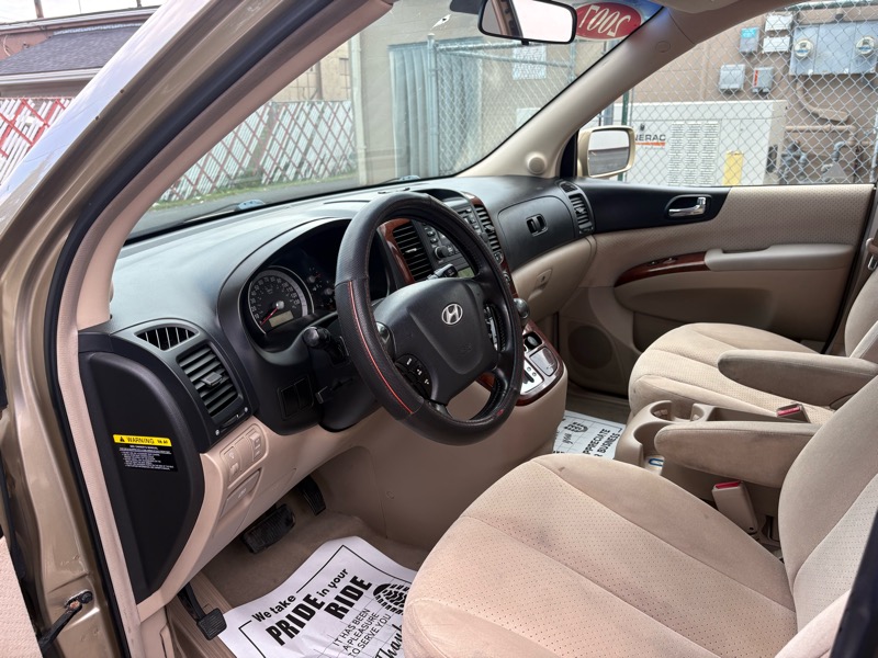 Hyundai Entourage GLS 2007