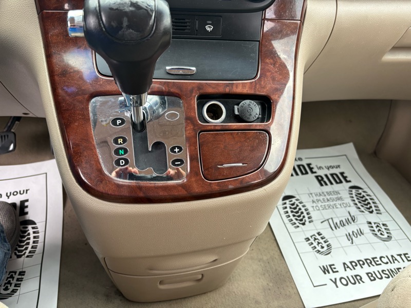 Hyundai Entourage GLS 2007