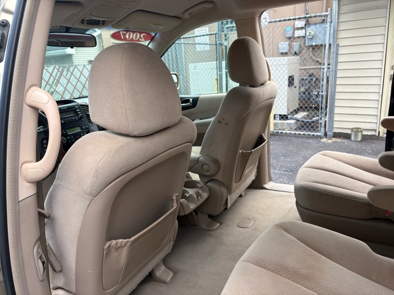 Hyundai Entourage GLS 2007