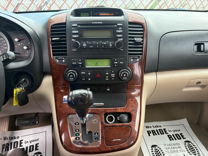 Hyundai Entourage GLS 2007