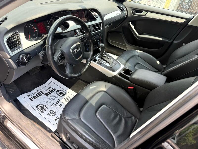 Audi A4 2.0T Sedan quattro Tiptronic 2011