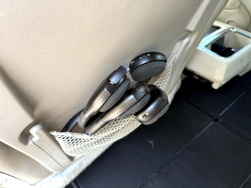 Chrysler Town & Country Touring-L 2013