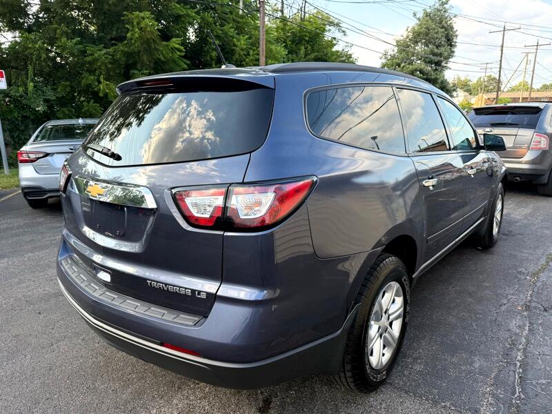 Chevrolet Traverse LS FWD w/PDC 2013