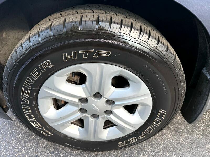 Chevrolet Traverse LS FWD w/PDC 2013