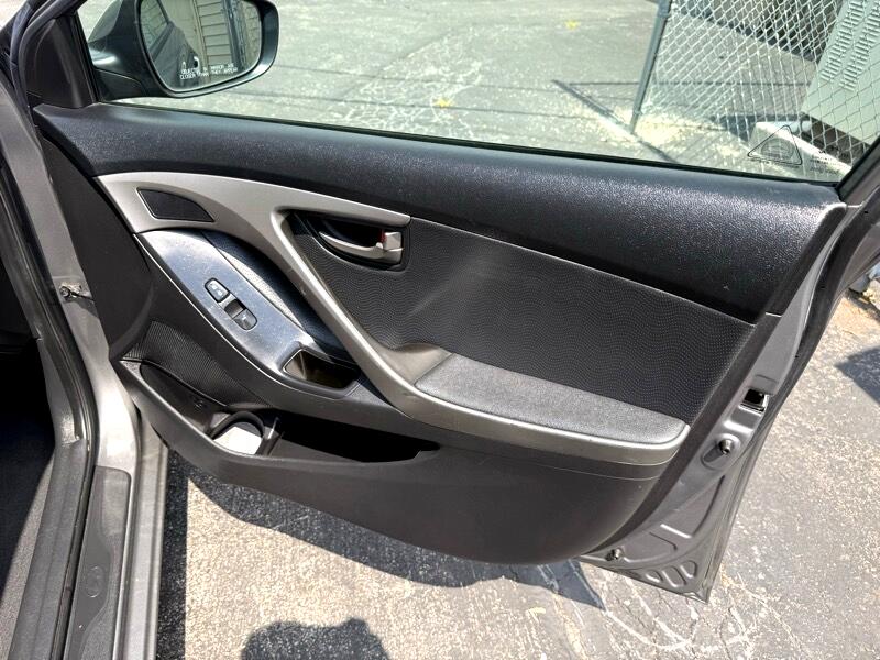 Hyundai Elantra 4dr Sdn Auto Limited 2013