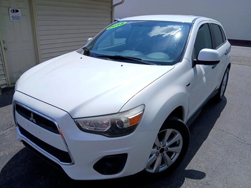 Mitsubishi Outlander Sport ES 2WD 2015