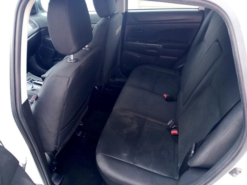 Mitsubishi Outlander Sport ES 2WD 2015