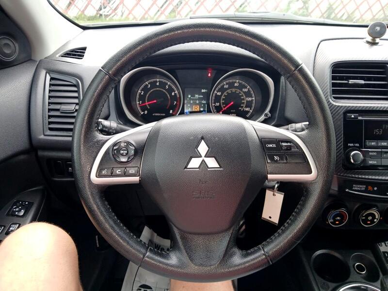 Mitsubishi Outlander Sport ES 2WD 2015