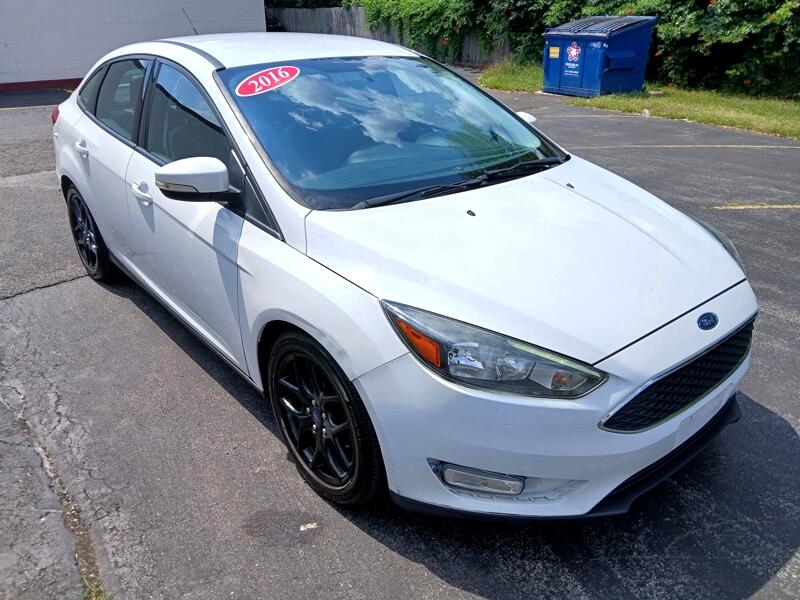 Ford Focus SE Sedan 2016