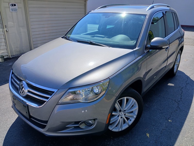 Volkswagen Tiguan S 4Motion 2011
