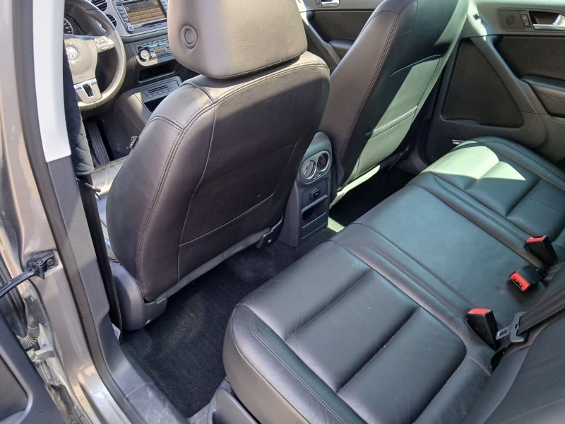 Volkswagen Tiguan S 4Motion 2011