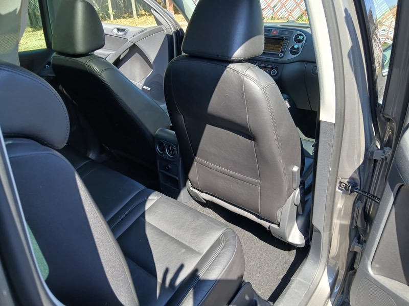 Volkswagen Tiguan S 4Motion 2011