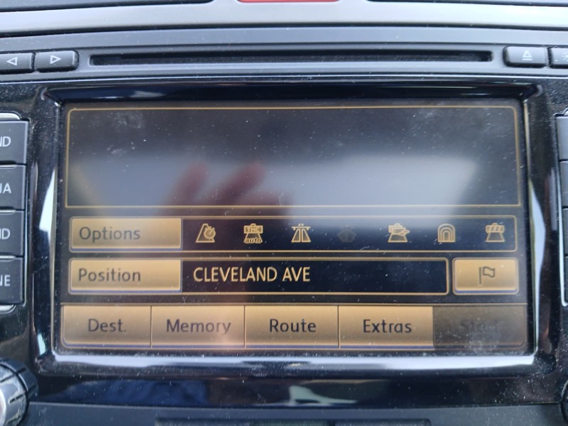 Volkswagen Tiguan S 4Motion 2011