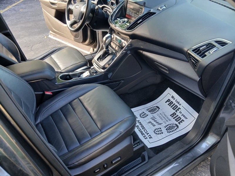 Ford Escape Titanium 4WD 2015