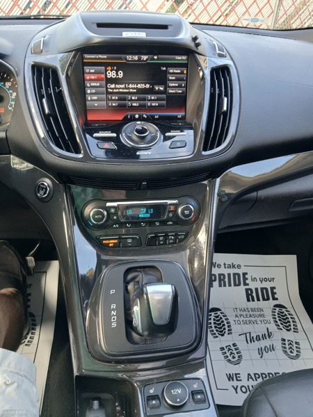 Ford Escape Titanium 4WD 2015