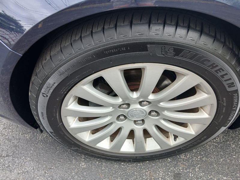 Buick Regal CXL - 3XL 2011