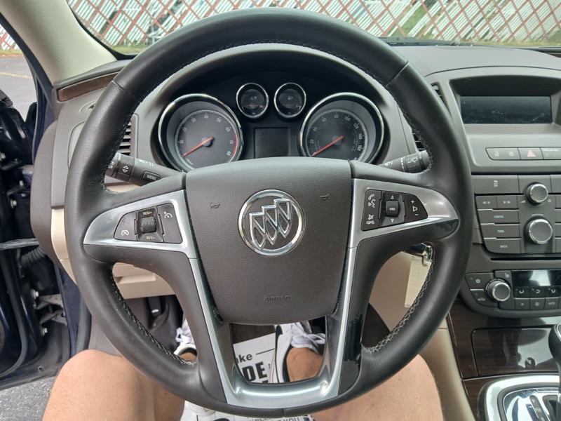 Buick Regal CXL - 3XL 2011