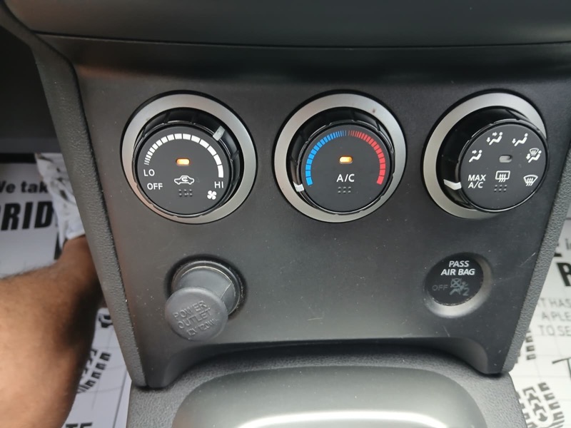 Nissan Rogue Select S 2WD 2014