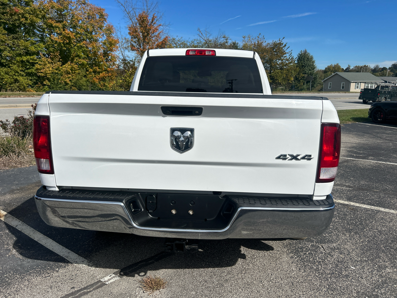 RAM 1500 4WD Quad Cab 140.5" Tradesman 2016 RAM 1500 4WD Quad Cab 140.5" Tradesman 2016