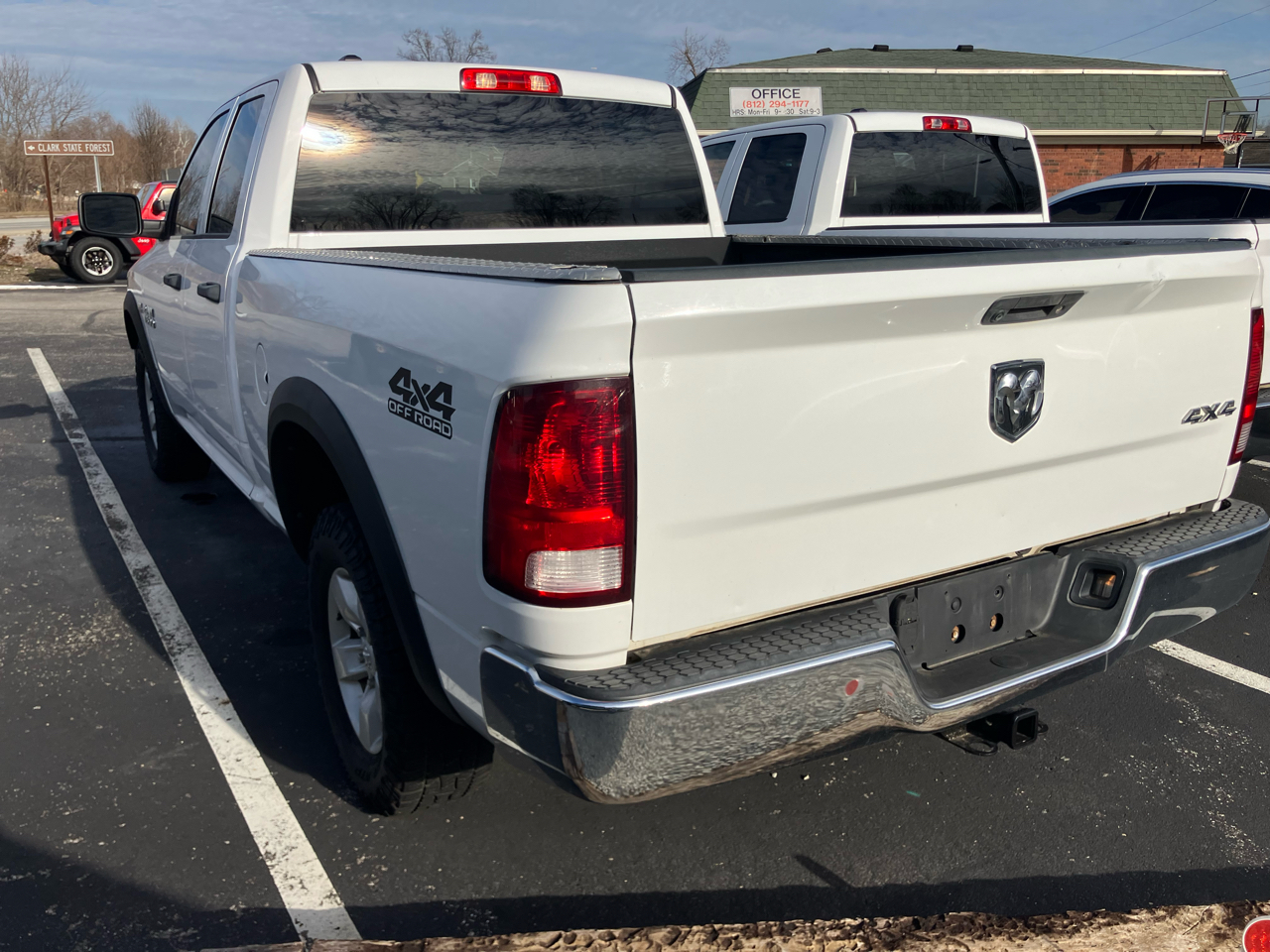 RAM 1500 4WD Quad Cab 140.5" Tradesman 2016