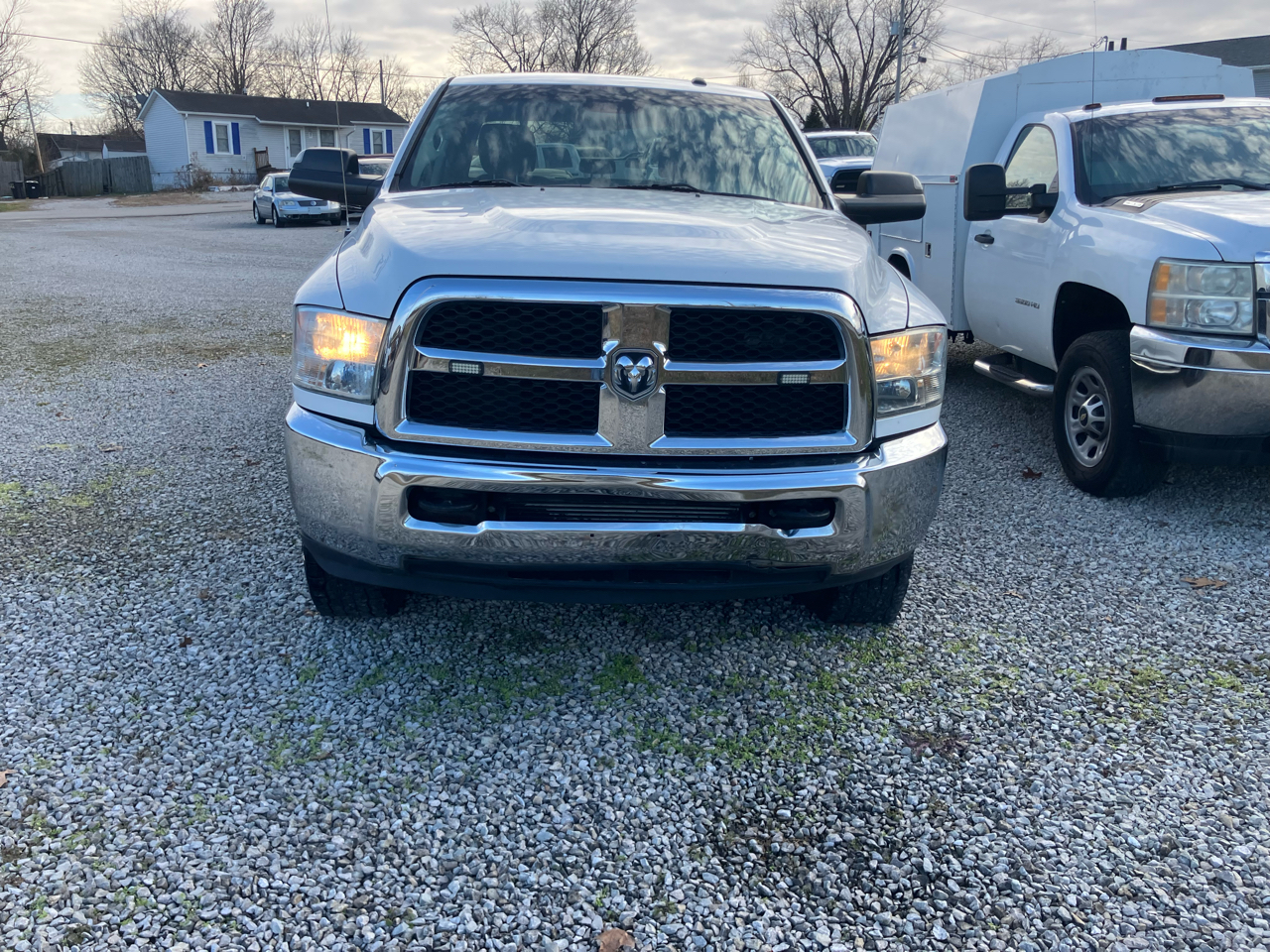 RAM 2500 Tradesman Crew Cab LWB 4WD 2016