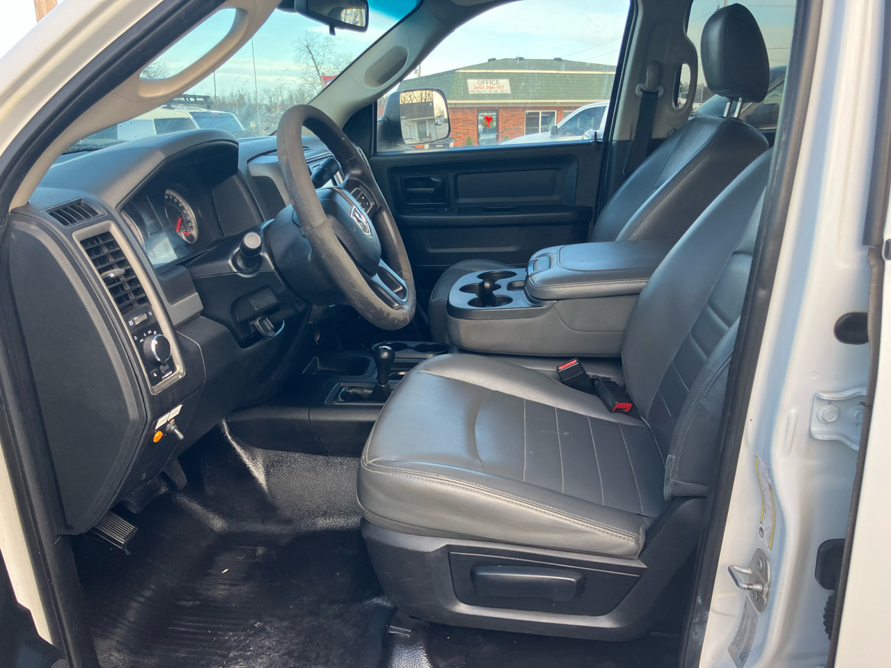 RAM 2500 Tradesman Crew Cab LWB 4WD 2016