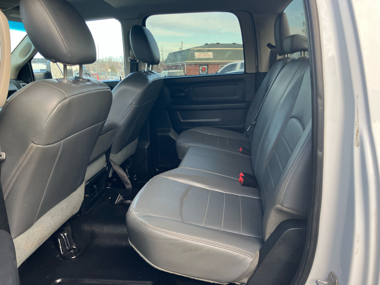 RAM 2500 Tradesman Crew Cab LWB 4WD 2016