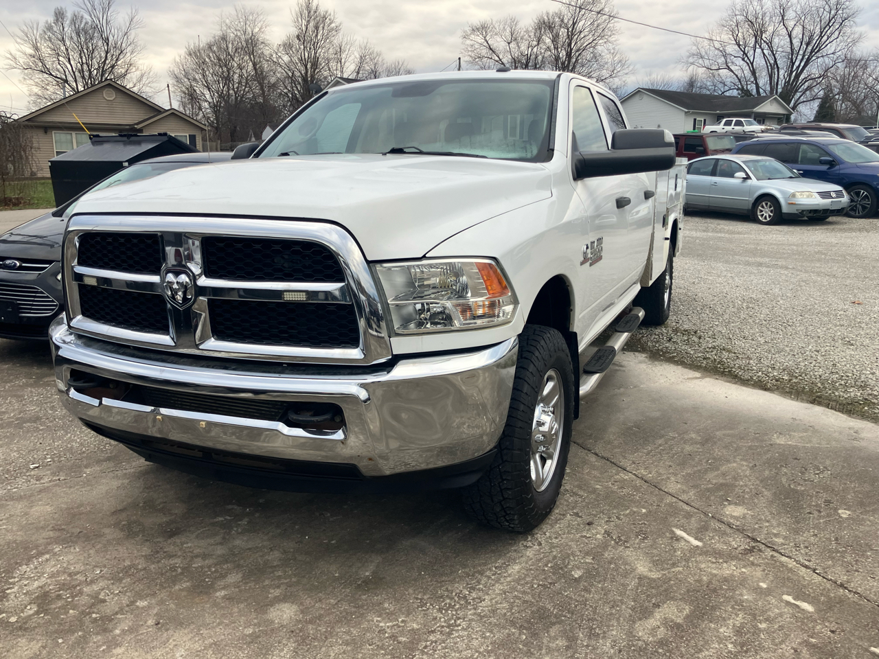 RAM 2500 Tradesman Crew Cab LWB 4WD 2016