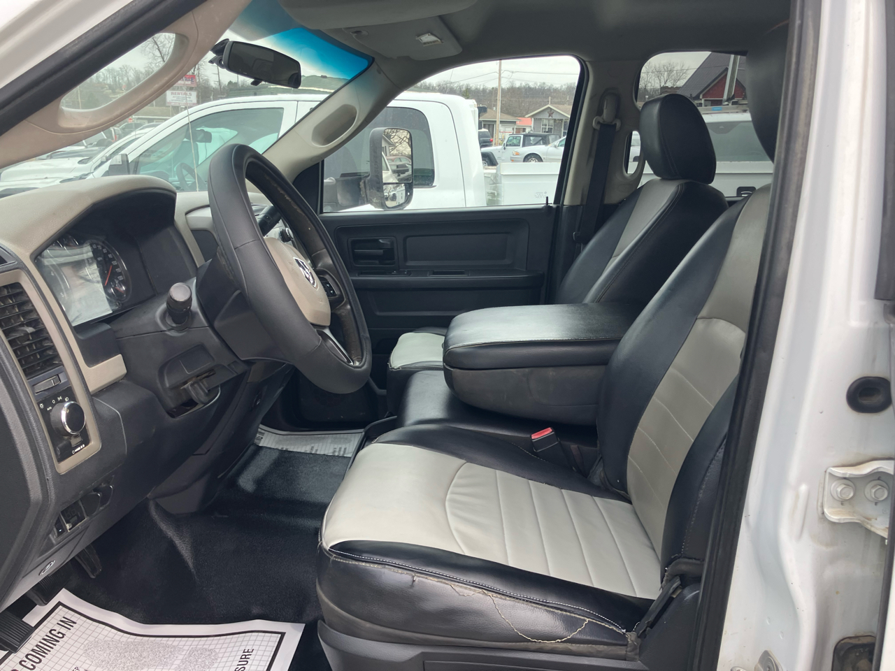 Dodge Ram 5500 Crew Cab 4WD 2012