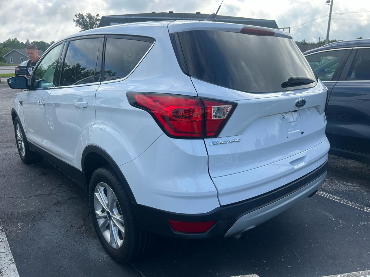 Ford Escape SE FWD 2019