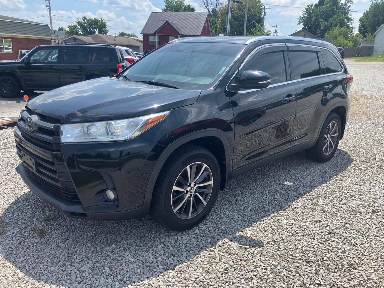 Toyota Highlander XLE AWD V6 2019