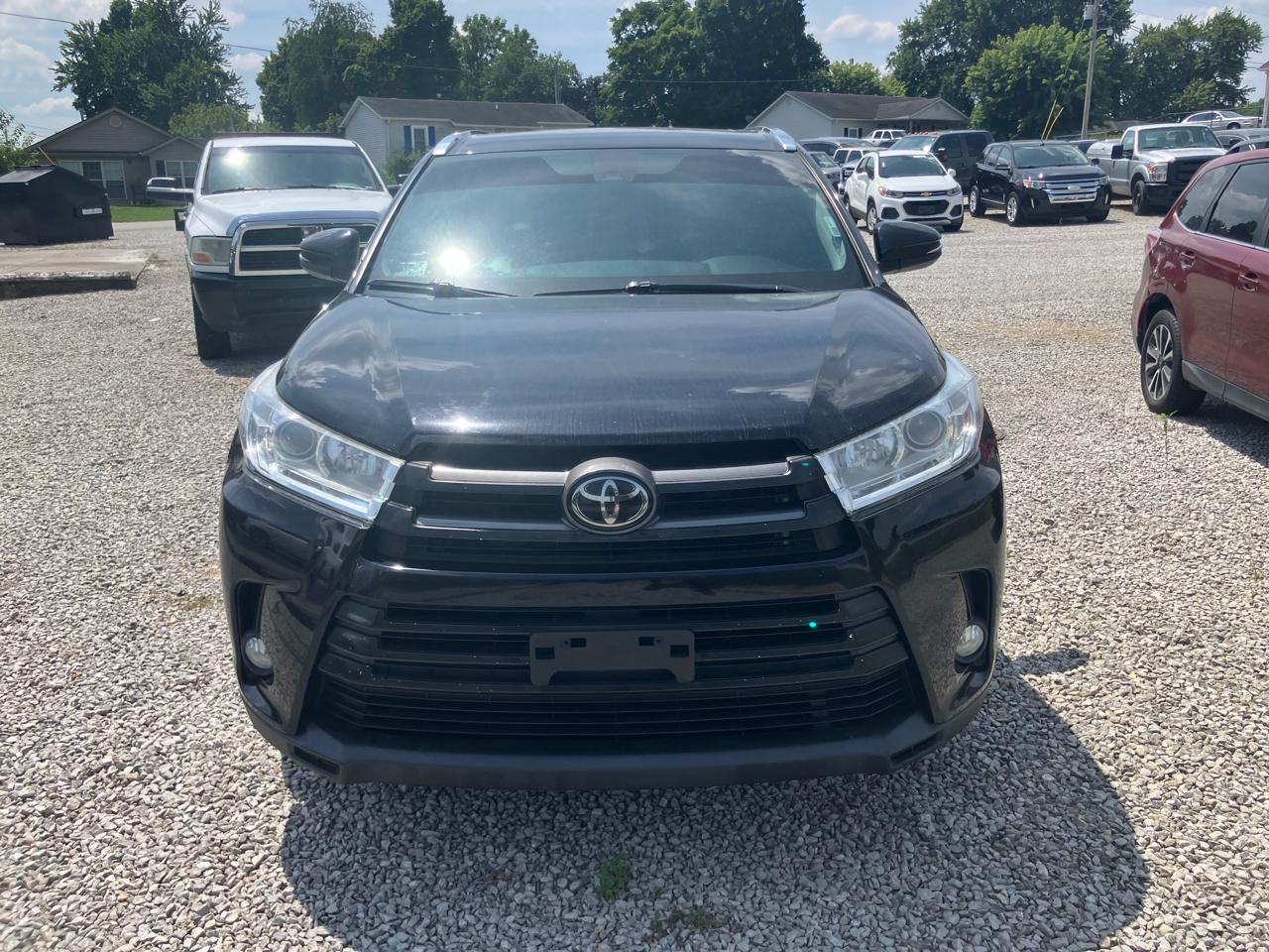 Toyota Highlander XLE AWD V6 2019