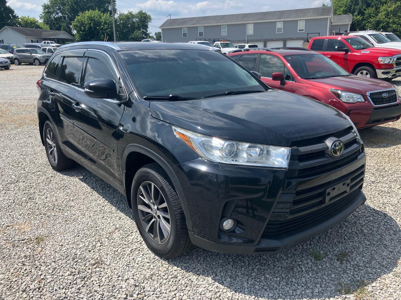 Toyota Highlander XLE AWD V6 2019