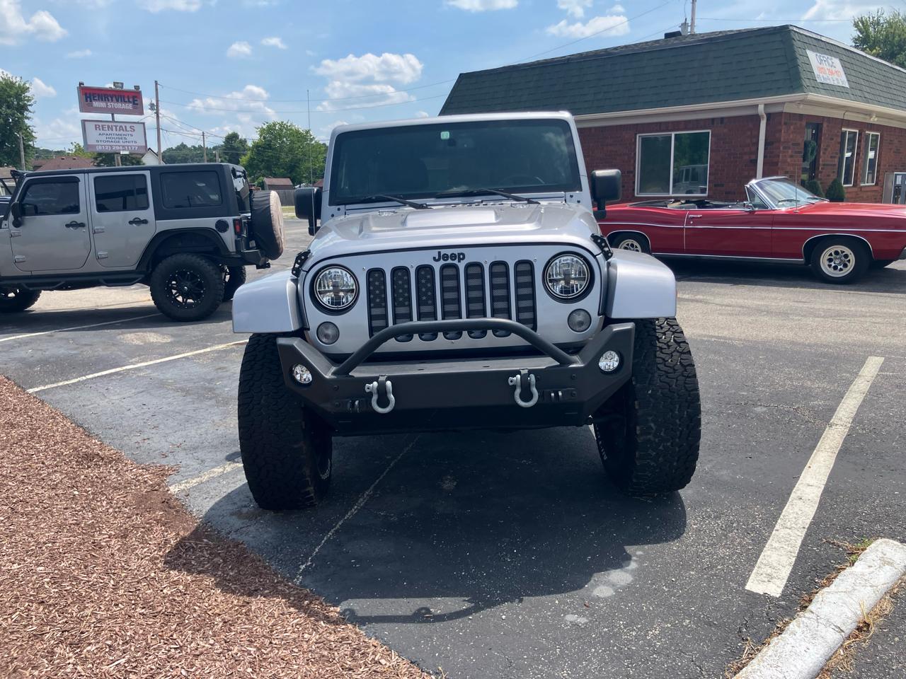 Jeep Wrangler Unlimited Sahara 4WD 2014