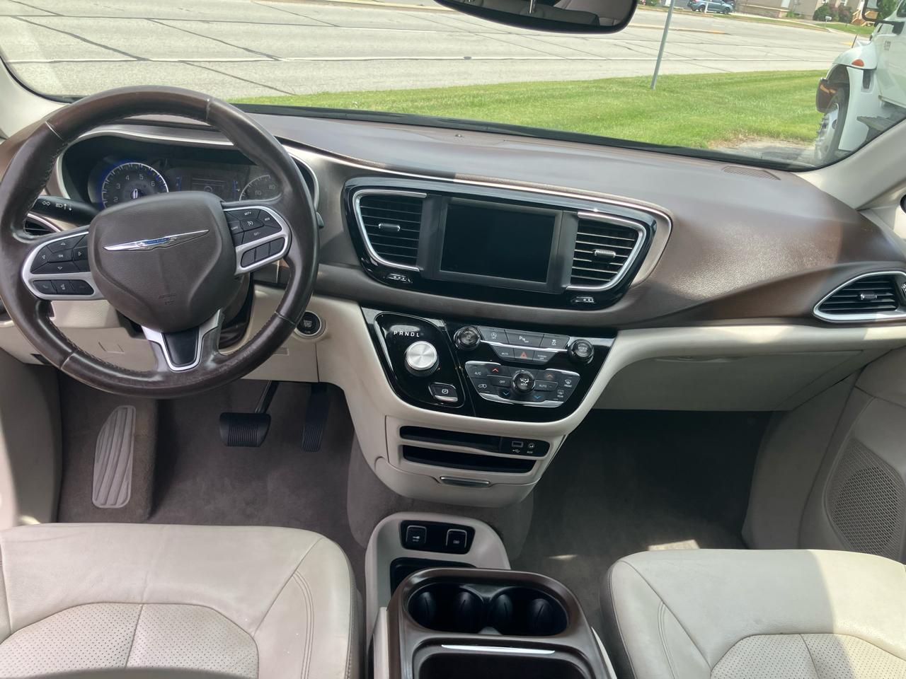 Chrysler Pacifica Touring-L 2018