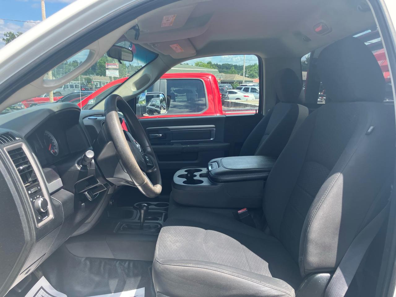 RAM 3500 ST 4WD 2014