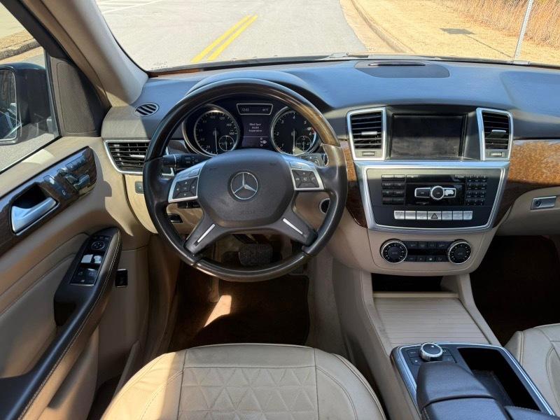 Mercedes-Benz M-Class ML350 BlueTEC 2012