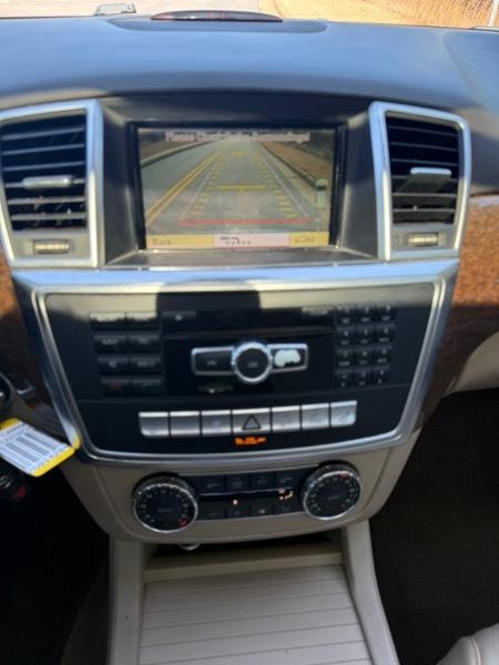 Mercedes-Benz M-Class ML350 BlueTEC 2012