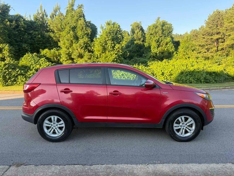 Kia Sportage LX AWD 2011