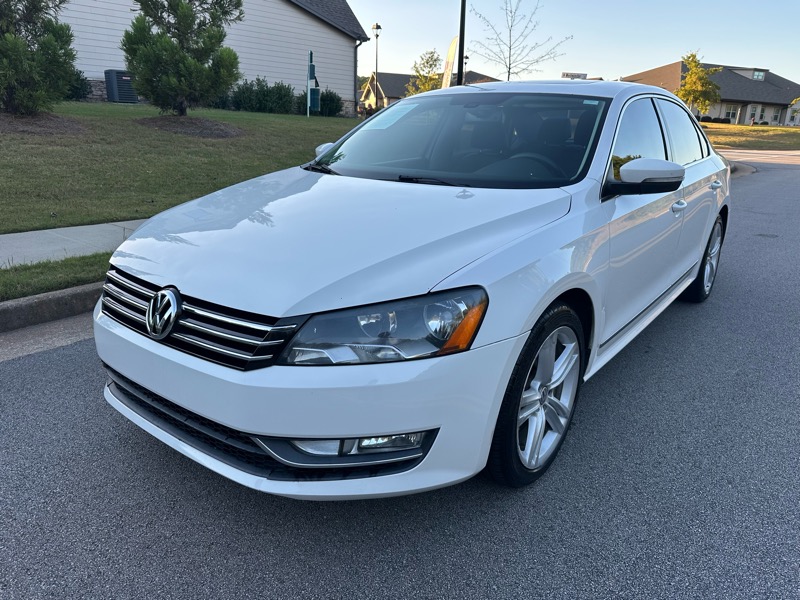 2013 Volkswagen Passat SEL