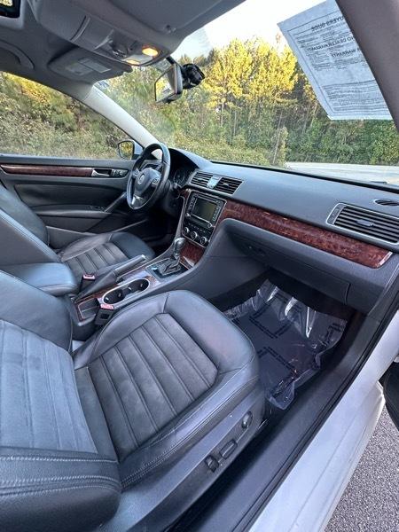 Volkswagen Passat 2.0L TDI SEL Premium 2013