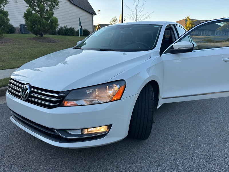 Volkswagen Passat 2.0L TDI SEL Premium 2013