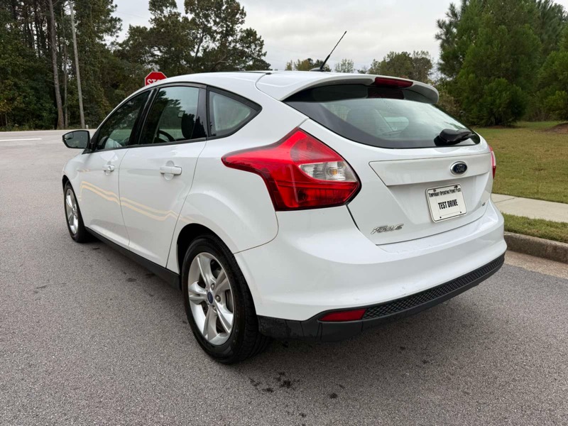 Ford Focus SE Hatch 2014