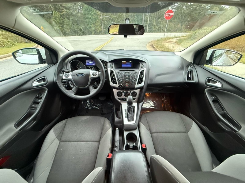 Ford Focus SE Hatch 2014