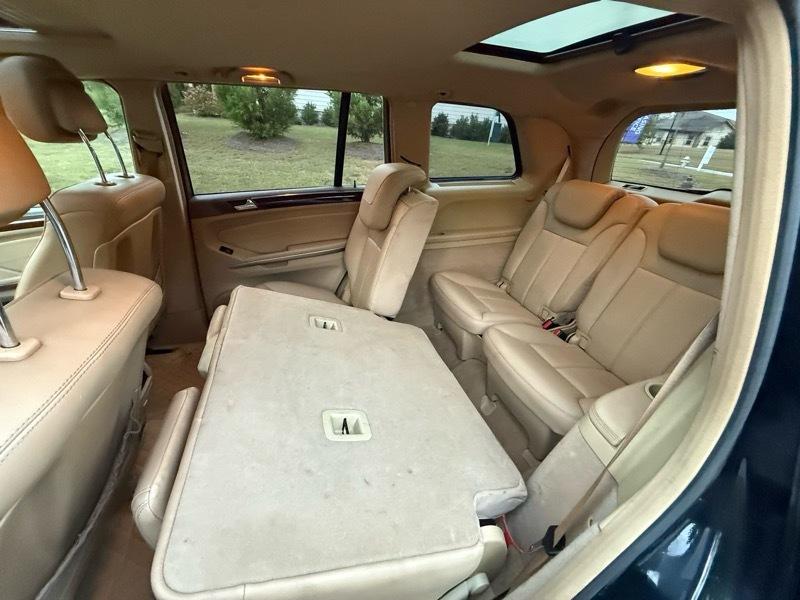 Mercedes-Benz GL-Class GL450 4MATIC 2011