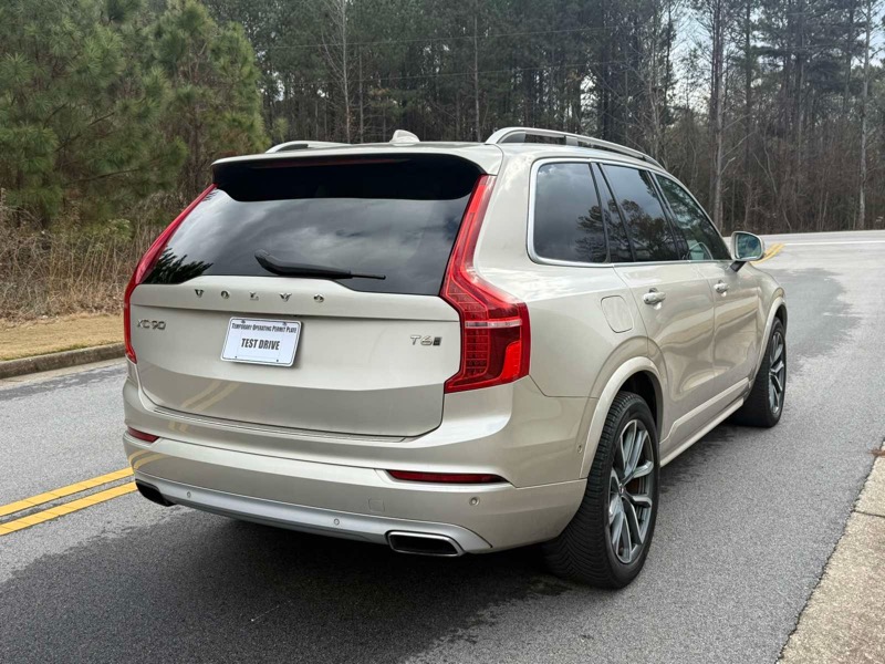 Volvo XC90 T6 Momentum AWD 2018