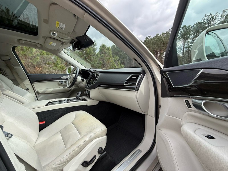 Volvo XC90 T6 Momentum AWD 2018